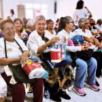 Personas mayores y en condición de discapacidad, disfrutaron de taller de valores y recibieron kits de aseo