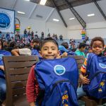 Jornada de entrega de kits escolares