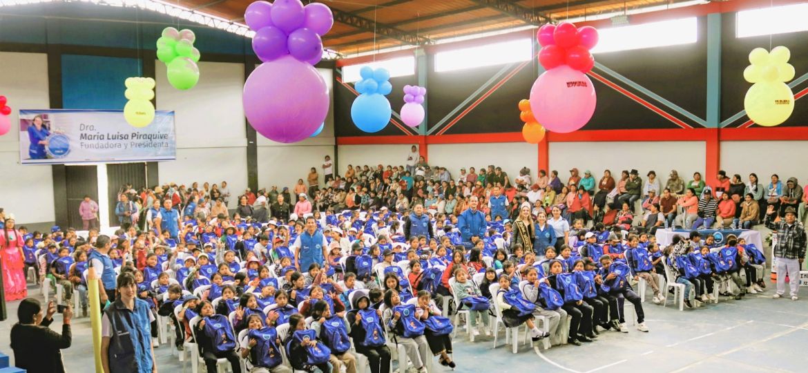 Jornadas de entrega de kits escolares en Ibarra y Otavalo