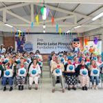 Familias vulnerables reciben kits de mercados en el Carmen de Viboral, Antioquia.