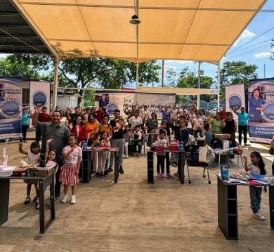 45 niños de Monterrey y Reynosa, en el noreste de México, recibieron una completa dotación de mobiliario, calzado y kits escolares para fortalecer la educación en el inicio del nuevo ciclo escolar.