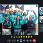 Captura de pantalla de todos los voluntarios de Arequipa Perú en reunión virtual, celebrando