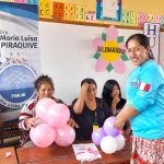 Aprenden el manejo de los globos en el taller