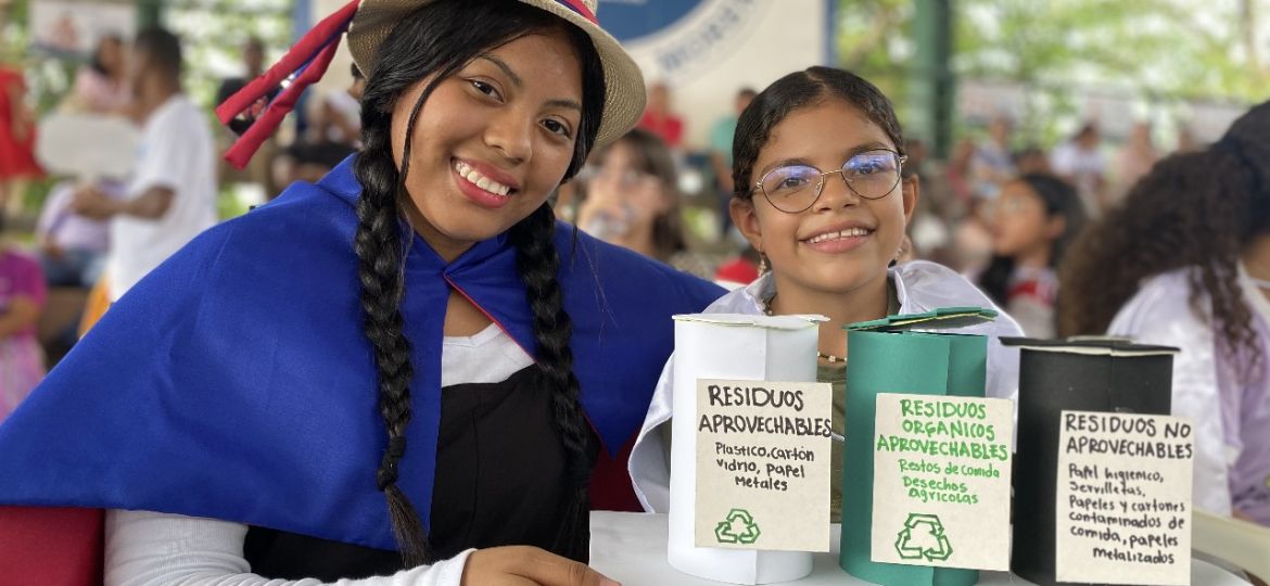 Formando eco-héroes con valores en el municipio de Apartadó • Antioquia