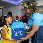 Entrega de Kits escolares y educación ambiental en Cali