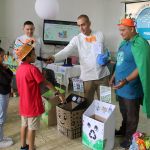 Entrega de kits ecolares en el centro del Valle del Cauca