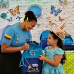 Entrega de Kits escolares en el sur del Valle del Cauca