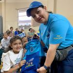 Entrega de kits ecolares en el centro del Valle del Cauca