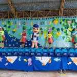 El show de Hormi puso a bailar a los niños, quienes además recibieron kits escolares y aprendieron sobre reciclaje.