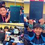 Tres niños muestran su regalo con un mensaje para la doctora María Luisa.