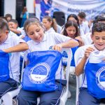 Estudiantes en Belén de Umbría, Risaralda, reciben nuevos kits escolares y uniformes