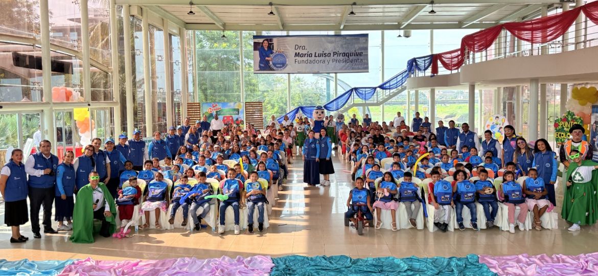 Jornada entrega de kits escolares Quevedo