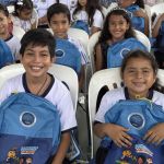 Jornada de entrega de kits escolares