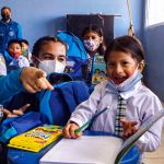 Jornada de apoyo de entrega kits escolares