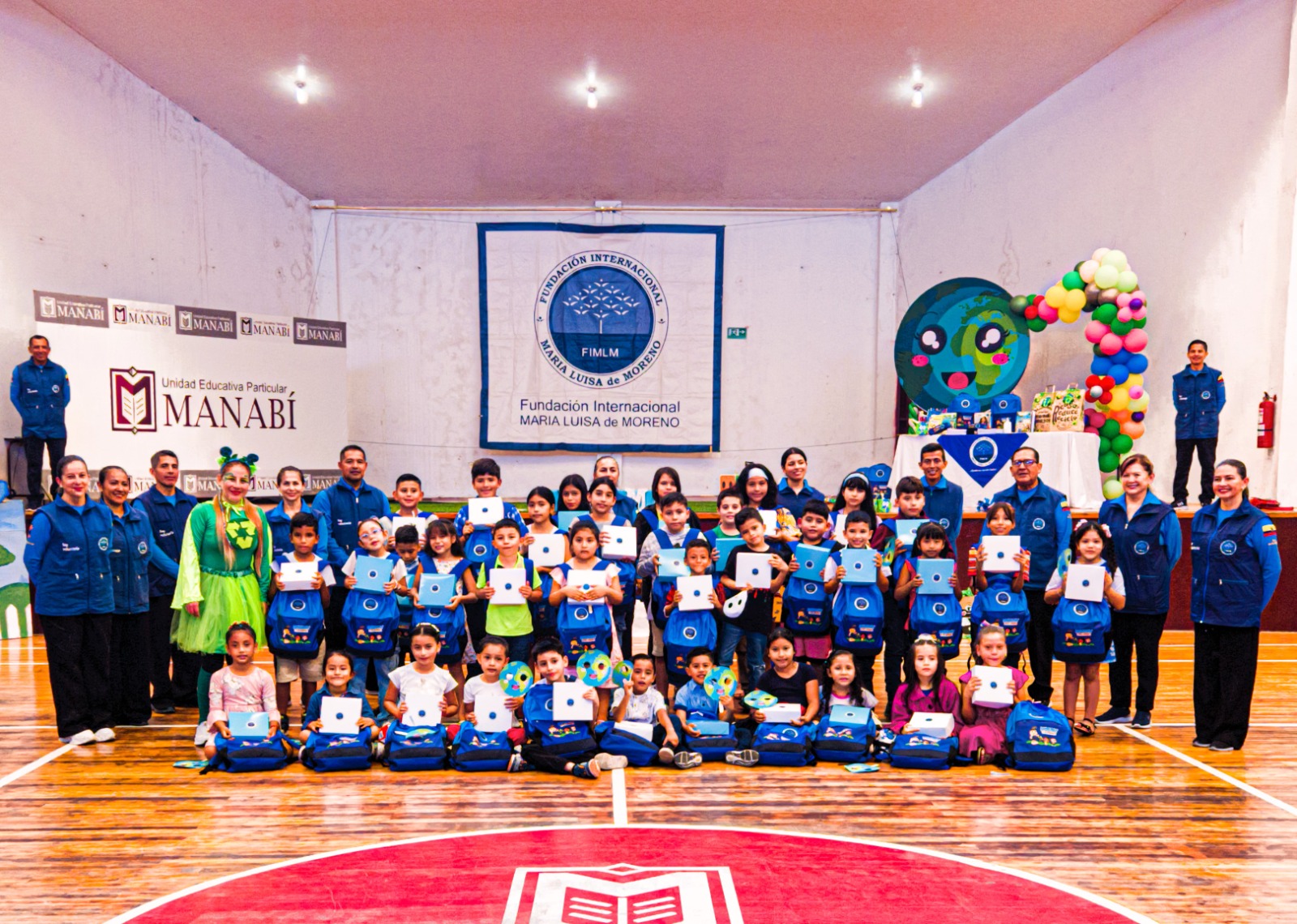 jornada-de-apoyo-escolar-y-conciencia-ambiental-en-manta