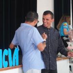 Beneficiarios comparten un momento de alegría en la jornada