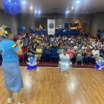 Esta jornada de apoyo, organizada por la FIMLM, alegría, regalos y sorpresas, se entregaron 150 mercados con productos de la canasta familiar.