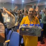 Esta jornada de apoyo, organizada por la FIMLM, alegría, regalos y sorpresas, se entregaron 150 mercados con productos de la canasta familiar.