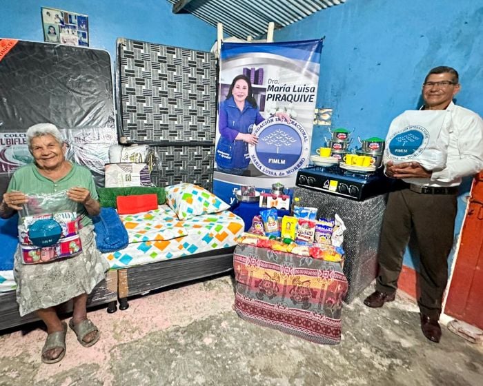 Beneficiarios felices en Fuente de Oro