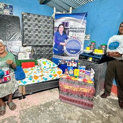 Beneficiarios felices en Fuente de Oro