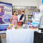 La emoción de las familias al recibir lo necesario muestra la importancia de la solidaridad.