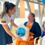 Las familias de Castilla La Nueva reciben con gratitud las ayudas entregadas por la Fundación.