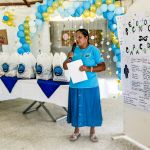 Niños y adultos participaron activamente en el taller de emociones, un espacio para reflexionar sobre la importancia de expresarse y apoyarse mutuamente.
