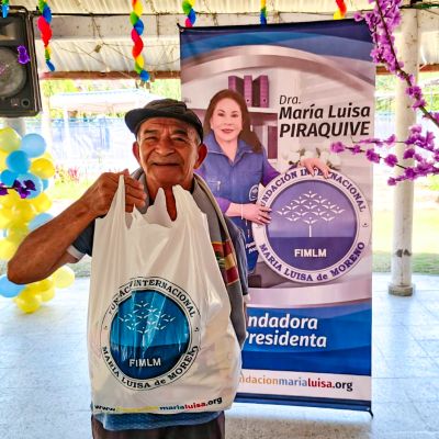 Los beneficiarios recibieron con gratitud los mercados entregados en Lejanías, fortaleciendo el sentido de unión comunitaria.