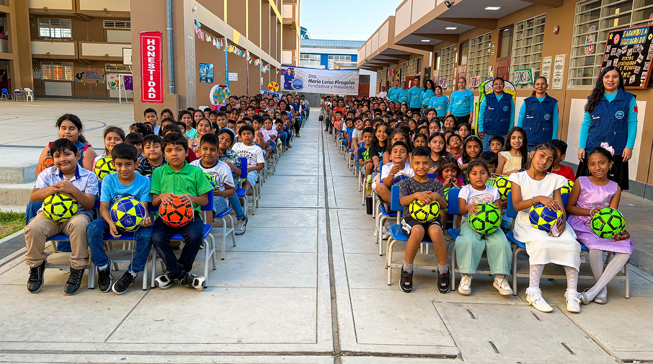 un-colorido-dia-para-el-nino-300-beneficiados-conectan-en-una-tarde-en-familia