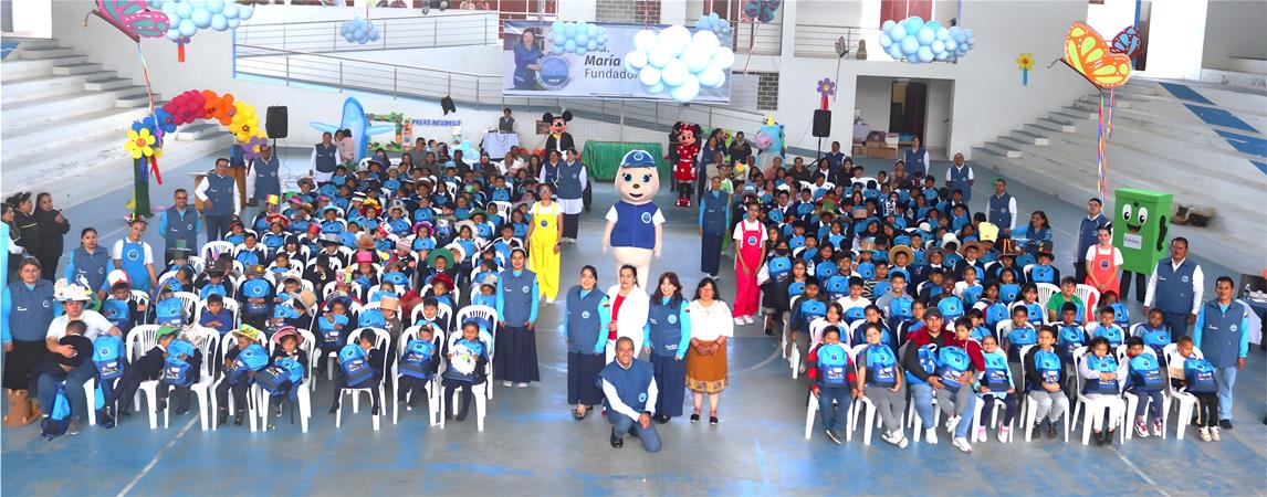 educacion-y-solidaridad-se-unen-en-la-entrega-de-kits-escolares-en-zuleta-imbabura