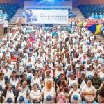 Foto general del evento con todos los participantes