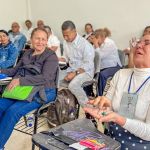 Nuestros beneficiarios se adentran en una historia de hilos, ideas y alegrías para transformar vidas