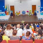 Las familias compartieron fotos y dibujos de sus hogares, recordando los lazos que las unen y los valores que fortalecen su convivencia diaria.