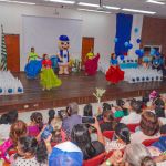 El show de Hormy y las Chicas Hormy llenó el auditorio de música y energía. Niños, jóvenes y adultos disfrutaron de un espacio para bailar, reír y compartir en familia.
