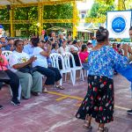 El show de hormy hace bailar a las familias al ritmo de la música.