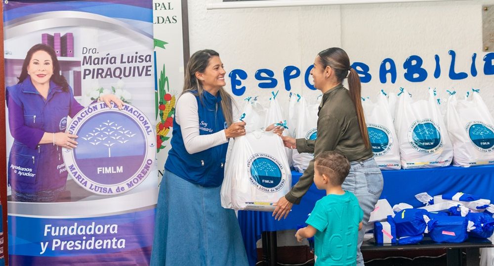 La Fundación Internacional María Luisa de Moreno llevó a cabo una jornada de apoyo en la que 15 familias del municipio de Villamaría, Caldas, participaron en el taller “Familias que aprenden, familias que se fortalecen”.