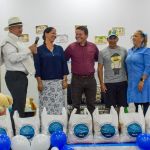 Obra de teatro Participantes reciben orientación y beneficios en un ambiente amable y organizado.