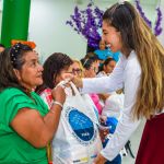 Beneficiarios felices Personas felices en el evento de Guamal, Meta