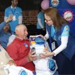 Beneficiario recibe especial atención al momento de entrega de kits de aseo y mercados