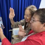 Estudiantes aprenden en complicidad el uso de las reuniones virtuales