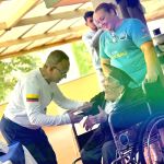 WhatsApp Image 2025-12-14 at 2.37.36 PM En la capital de Risaralda, 35 estudiantes celebran la clausura del Bienestar para la Persona Mayor