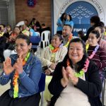 Entre sonrisas y aplausos espontáneos se convierten en gratitud y esperanza