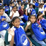 niños de Guayaquil recibieron kits niños de Guayaquil recibieron kits